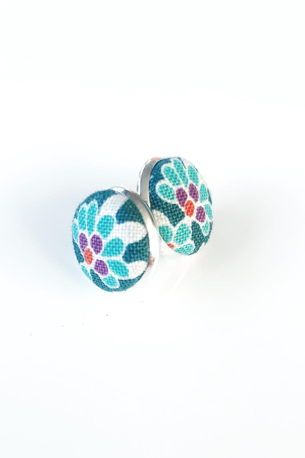 Freya Floral stud in Aqua